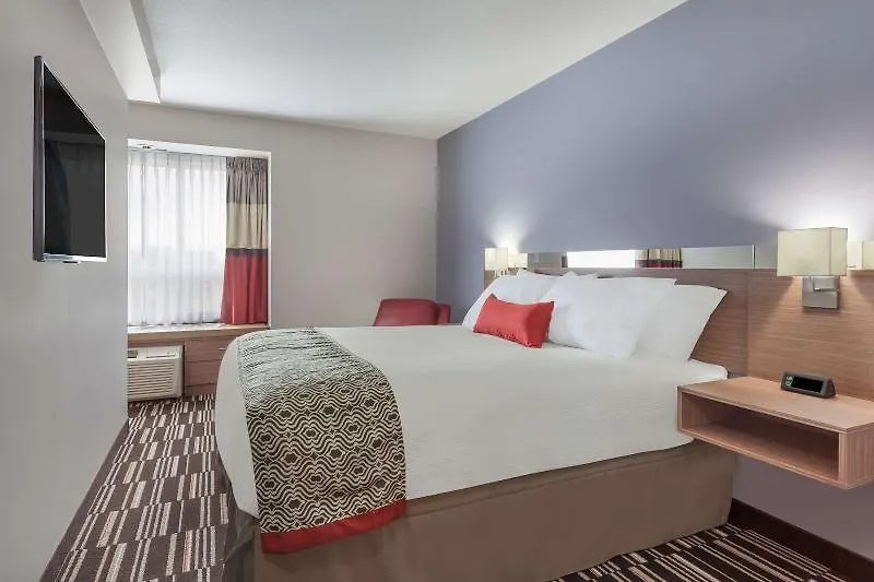Microtel Inn & Suites By Wyndham Oyster Bay Ladysmith Canada