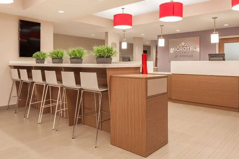 Hotel Microtel Inn & Suites By Wyndham Oyster Bay Ladysmith